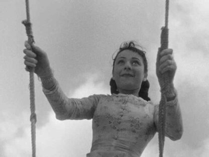 A Day in the Country (1946) with English Subtitles on DVD - Image 3