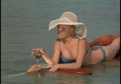 A veréb is madár (1969) with English Subtitles on DVD - Image 3
