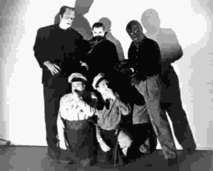 Abbott and Costello Meet Frankenstein (1948) Starring Bud Abbott on DVD - Image 3
