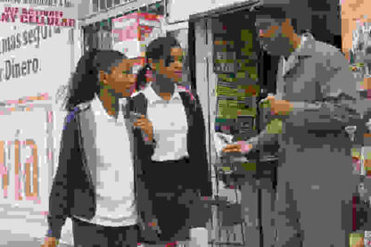 Akeelah and the Bee (2006) Starring Angela Bassett on DVD - Image 4
