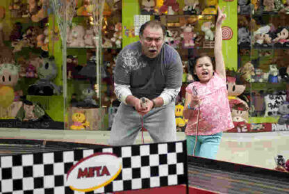 Aquí entre nos (2011) with English Subtitles on DVD - Image 2