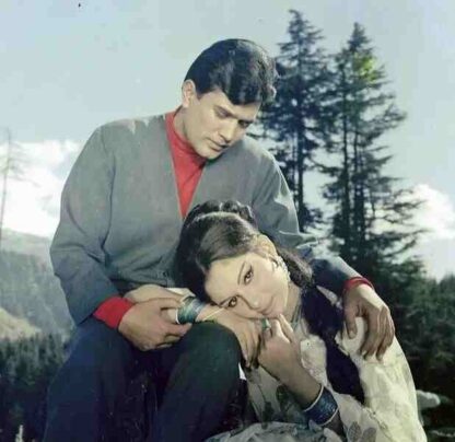 Aradhana (1969) with English Subtitles on DVD - Image 4