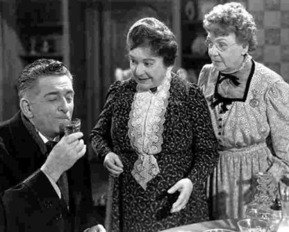 Arsenic and Old Lace (1944) Starring Cary Grant on DVD