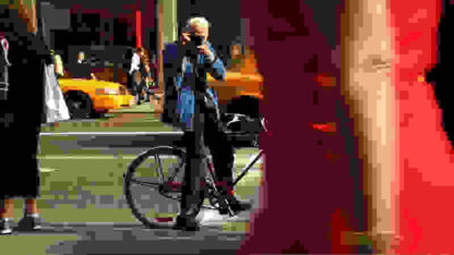 Bill Cunningham: New York (2010) Starring Bill Cunningham on DVD - Image 2