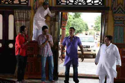 Bol Bachchan (2012) with English Subtitles on DVD - Image 4