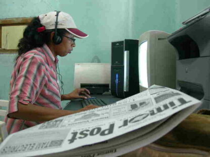 Breaking the News (2011) Starring Filomena Aleixo on DVD - Image 3