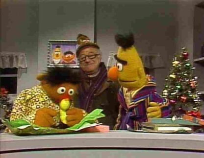 Christmas Eve on Sesame Street (1978) Starring Jim Henson on DVD - Image 3