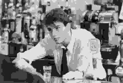 Cocktail (1988) Starring Tom Cruise on DVD - Image 2