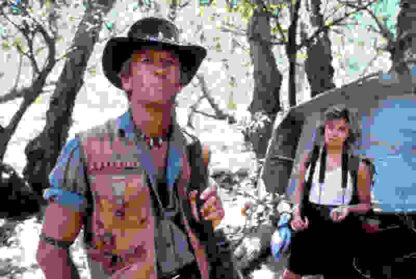 Crocodile Dundee (1986) Starring Paul Hogan on DVD - Image 2