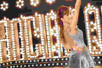 Dancing Queen (2012) with English Subtitles on DVD - Image 2