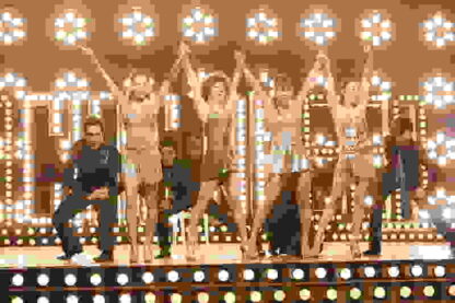 Dancing Queen (2012) with English Subtitles on DVD - Image 3