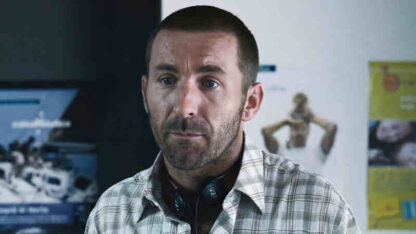Dark Blue Almost Black (2006) with English Subtitles on DVD - Image 3