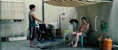 Dark Blue Almost Black (2006) with English Subtitles on DVD - Image 4