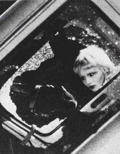 Dehors-dedans (1975) with English Subtitles on DVD - Image 3