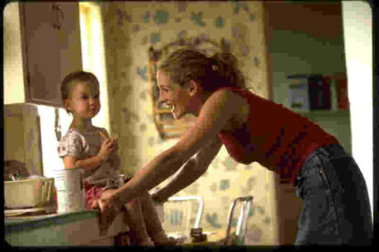 Erin Brockovich (2000) Starring Julia Roberts on DVD - Image 2