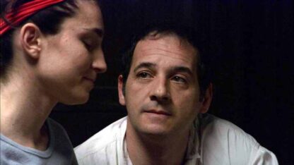 Extraño (2003) with English Subtitles on DVD - Image 3