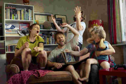 Fanatics (2012) with English Subtitles on DVD - Image 3