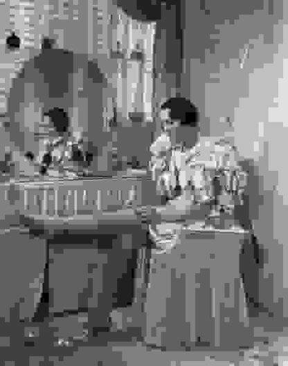 Gambling Ship (1933) Starring Cary Grant on DVD - Image 3