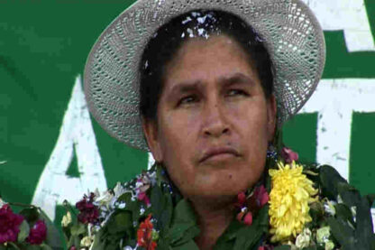 Hartos Evos, aquí hay. Los cocaleros del Chapare (2006) with English Subtitles on DVD - Image 2