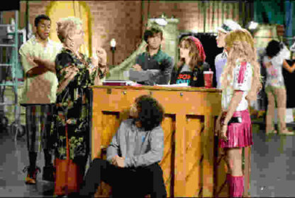 High School Musical 3: Senior Year (2008) Starring Zac Efron on DVD - Image 2