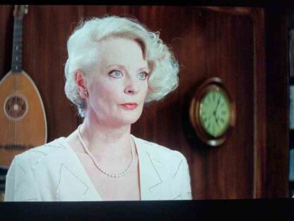 Holly - The Movie (1984) with English Subtitles on DVD - Image 3