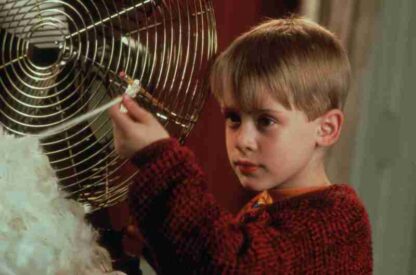 Home Alone (1990) Starring Macaulay Culkin on DVD - Image 3