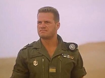 Invincible (1992) with English Subtitles on DVD - Image 2