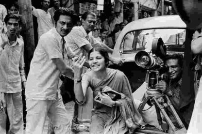 Jana Aranya (1975) with English Subtitles on DVD - Image 3