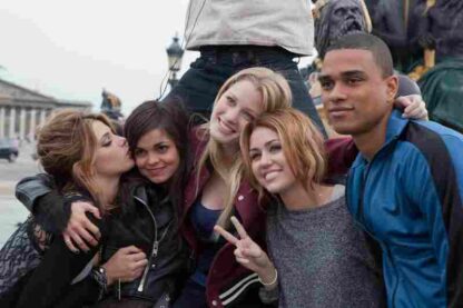 LOL (2012) Starring Miley Cyrus on DVD - Image 2