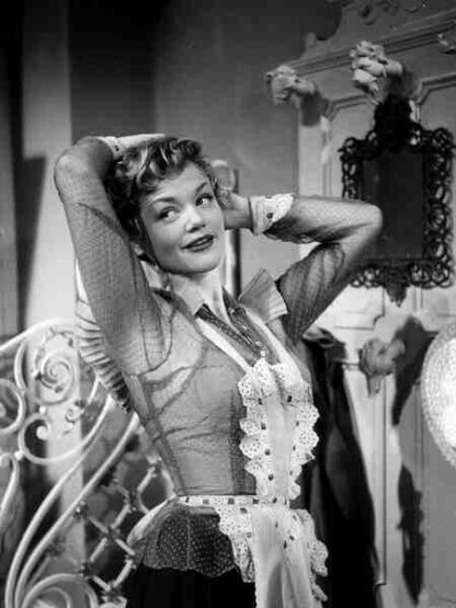 La Ronde (1950) with English Subtitles on DVD - Image 3