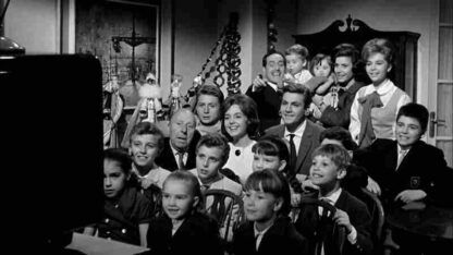 La gran familia (1962) with English Subtitles on DVD - Image 3