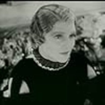 La tendre ennemie (1936) with English Subtitles on DVD - Image 2