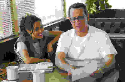 Larry Crowne (2011) Starring Tom Hanks on DVD - Image 2