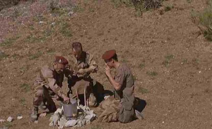 Les naufragés de la D17 (2002) with English Subtitles on DVD - Image 3