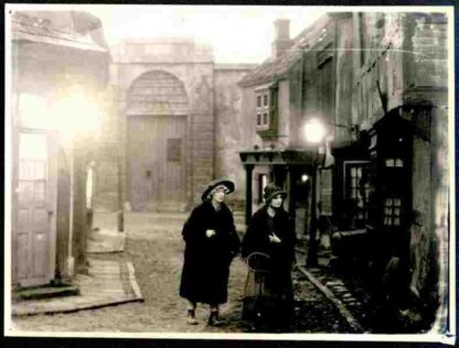 Lille Dorrit (1924) with English Subtitles on DVD - Image 2