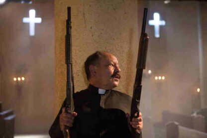 Machete (2010) Starring Danny Trejo on DVD - Image 2
