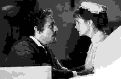 Mary Reilly (1996) Starring Julia Roberts on DVD - Image 3