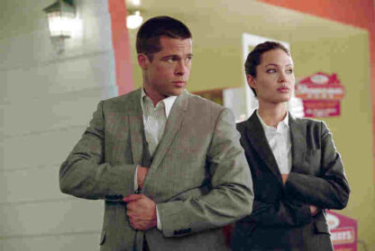 Mr. & Mrs. Smith (2005) Starring Brad Pitt on DVD - Image 2