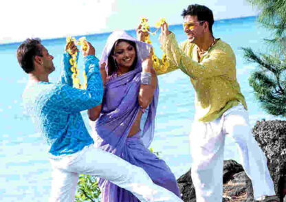 Mujhse Shaadi Karogi (2004) with English Subtitles on DVD - Image 2
