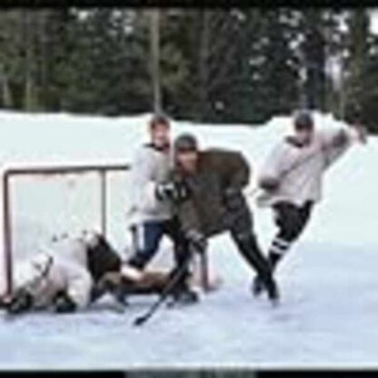 Mystery, Alaska (1999) Starring Russell Crowe on DVD - Image 3