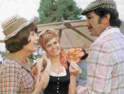One Song a Day Takes Mischief Away (1970) with English Subtitles on DVD - Image 4