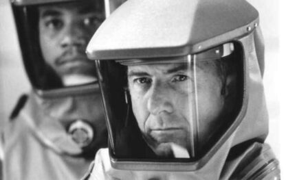 Outbreak (1995) Starring Dustin Hoffman on DVD