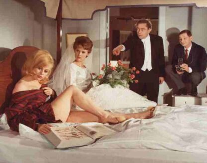 Pigen og pressefotografen (1963) with English Subtitles on DVD - Image 2