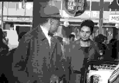 Playtime (1967) with English Subtitles on DVD - Image 3