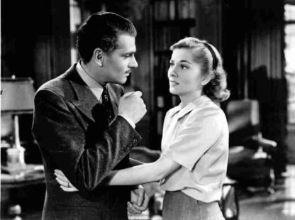 Rebecca (1940) Starring Laurence Olivier on DVD - Image 3