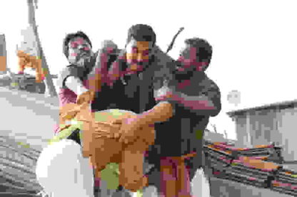 Rowdy Rathore (2012) with English Subtitles on DVD - Image 3