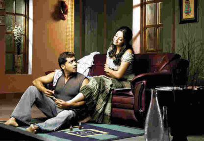 Sillunu Oru Kaadhal (2006) with English Subtitles on DVD - Image 2