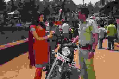 Singham (2011) with English Subtitles on DVD - Image 3