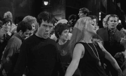 Sweet and Sour (1963) with English Subtitles on DVD - Image 2