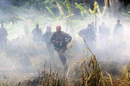 Tears of the Sun (2003) Starring Bruce Willis on DVD - Image 2